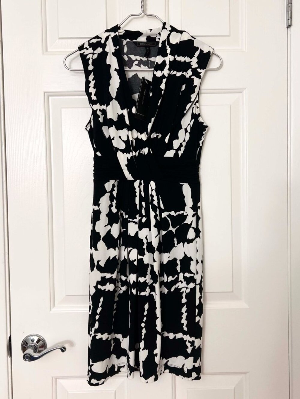 NWT! $138 BCBG MAXAZRIA Black and White Sleeveless Print Dress XS